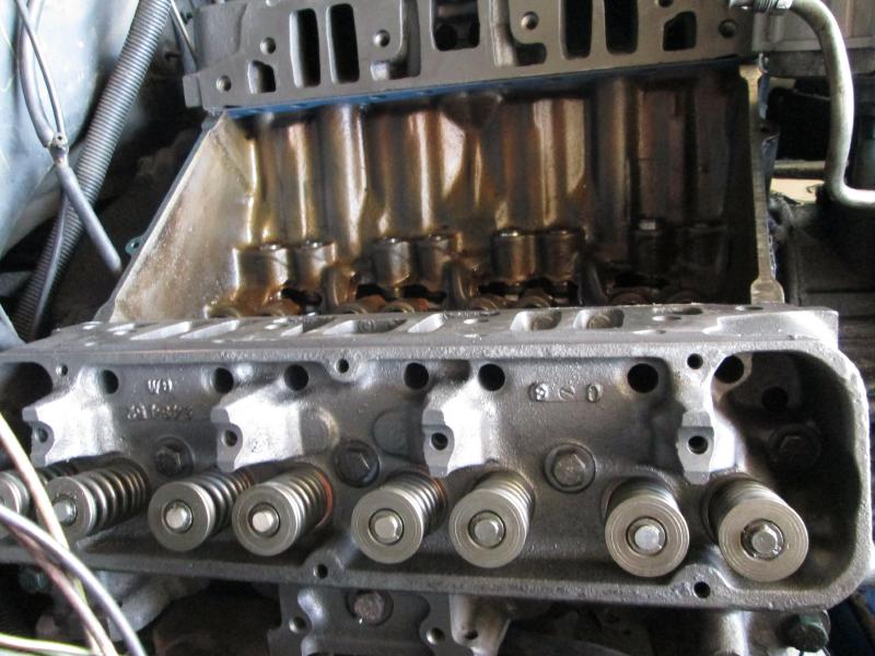 Engine Right Cylinder Head