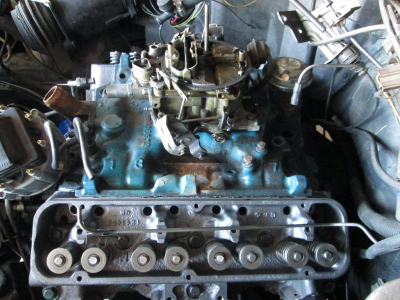 Engine Left Intake Manifold, Carburetor