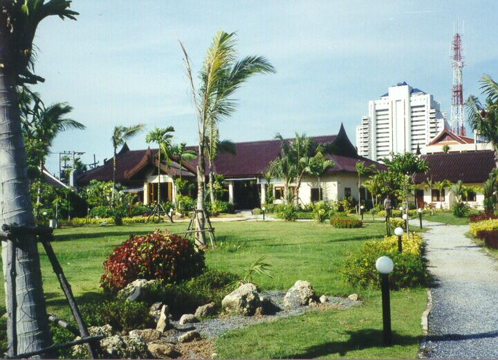 The Bayshore Resort's Courtyard (Phuket)